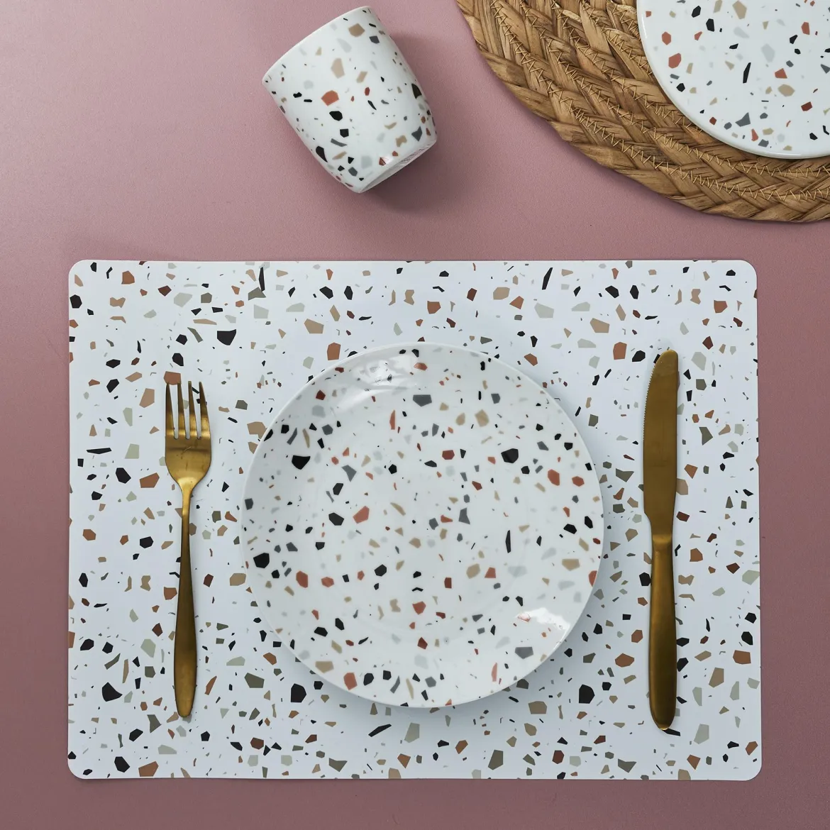 ASSIETTE EFFET TERRAZZO D20CM