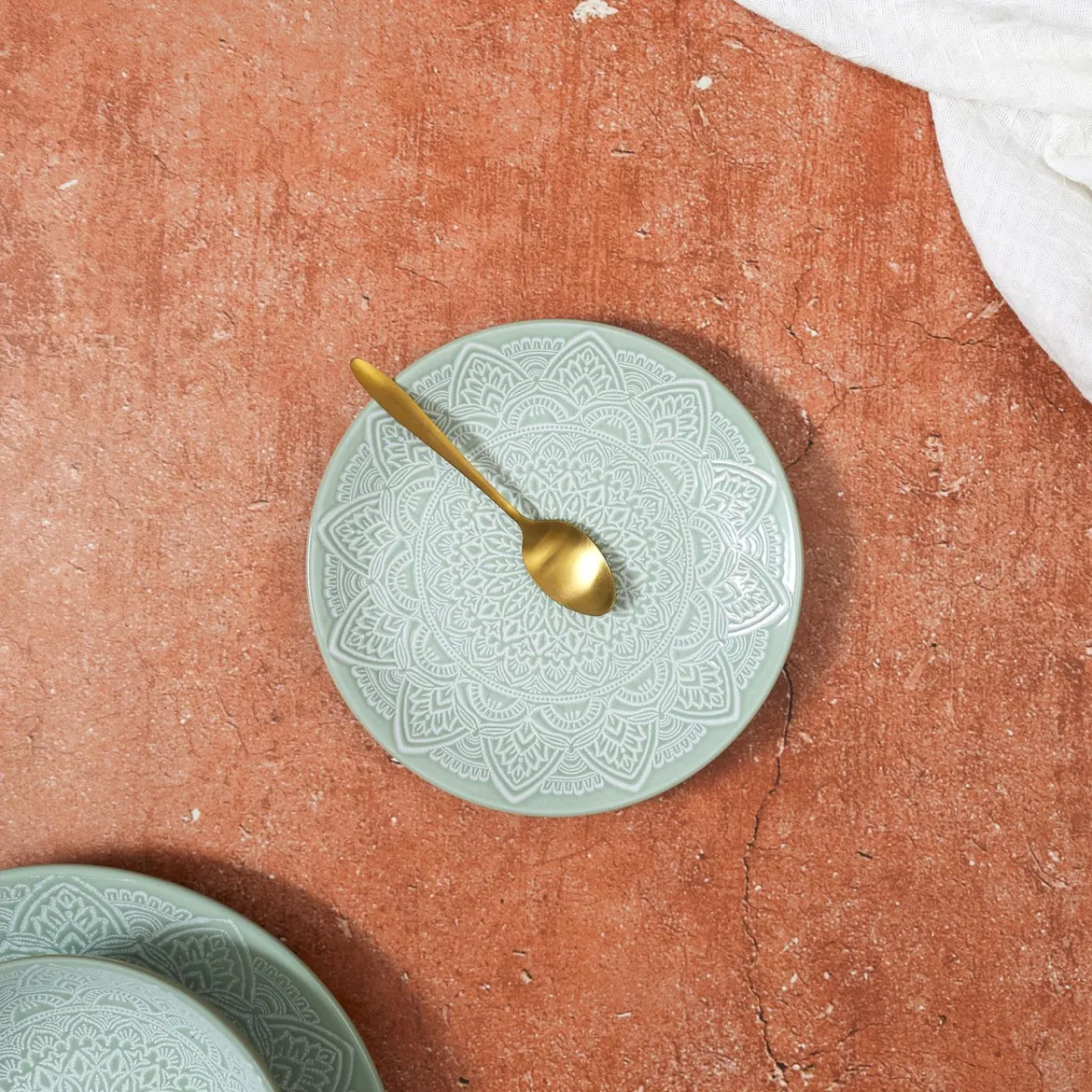 ASSIETTE SAHARA VERT D.19.5CM