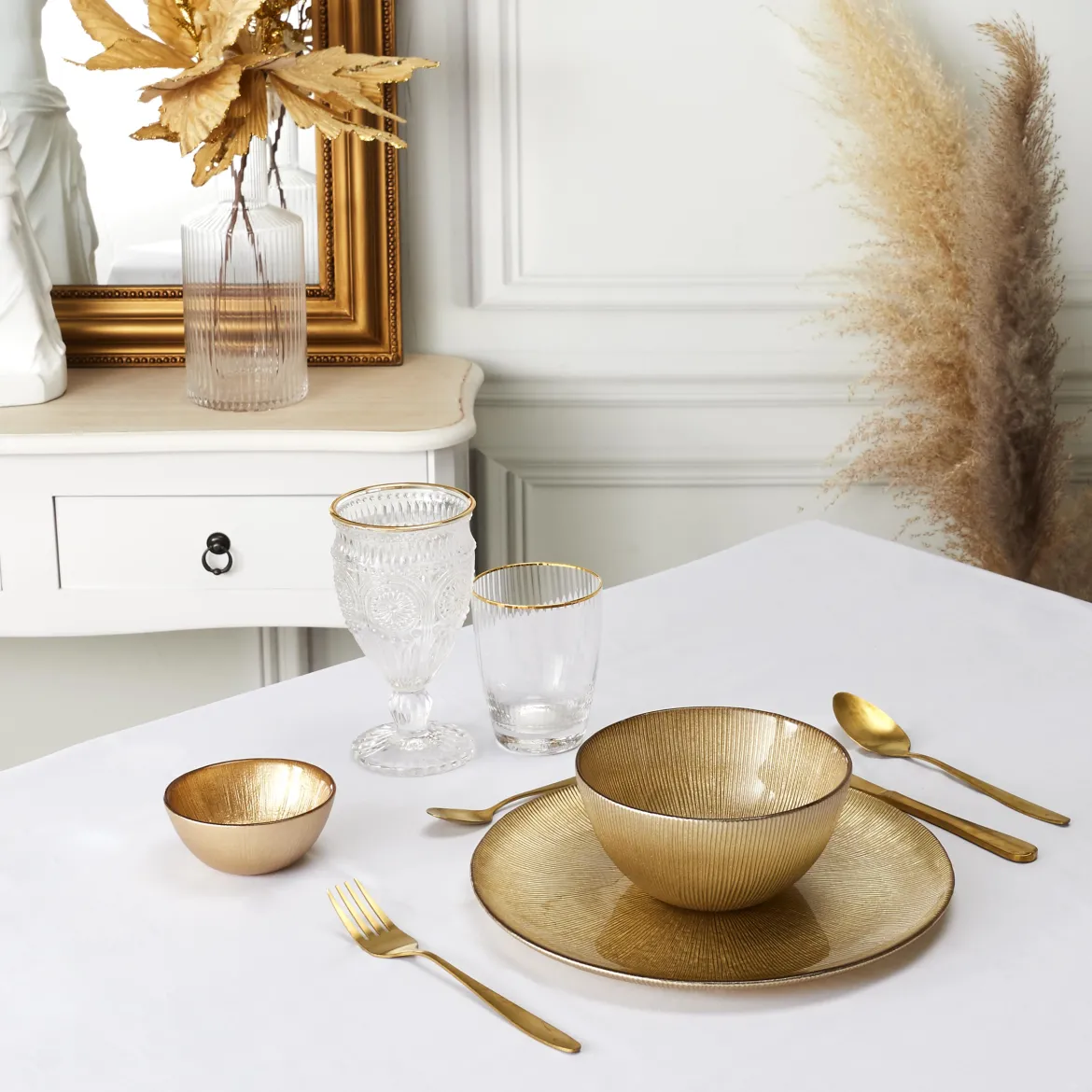 ASSIETTE VERRE DOREE D.27CM