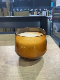 BOUGIE PARFUMEE VERRE GLOWY BOIS 300G