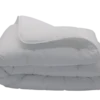 COUETTE BLANCHE TOUTES SAISONS 240X260CM 300GR