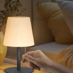 LAMPE EXTERIEURE H.30CM USB RECHARGEABLE