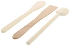 LOT 2 SPATULES ET 1CUILLIERE BOIS