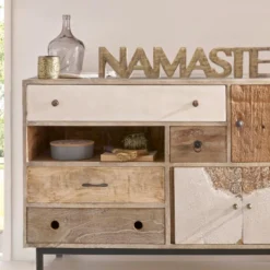 MOT BOIS NAMASTE RITUAL
