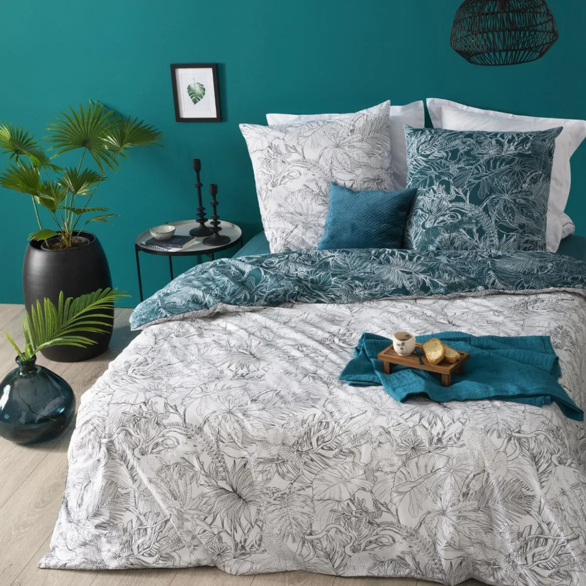 PARURE IMPRIMEE JUNGLE NOIR ET BLANC 240X220CM