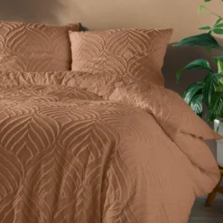 PARURE 240X220CM MICROFIBRE UNIE TUFTEE HELTIE MOCHA