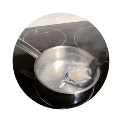 POCHEUSE A OEUFS EN SILICONE X2