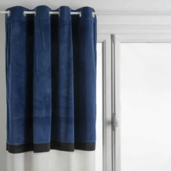 RIDEAU A OEILLETS HOTEL BLEU ET BLANC 140X260CM