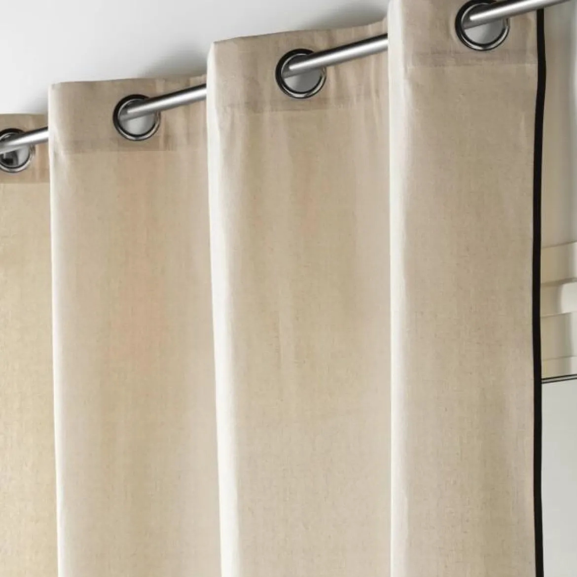 RIDEAU OEILLETS 140X240CM UNI CAPRIA