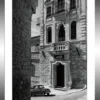 TABLEAU 20 CM X 30 CM BAGUETTE NOIRE  ASSISE EN ITALIE
