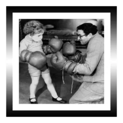 TABLEAU 25X25CM BAGUETTE NOIRE BOXE ENFANT