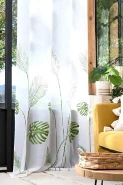 TAMAN VOILE 140X260CM VERT
