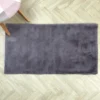 TAPIS IMITATION FOURRURE FIN GRIS 110X60CM