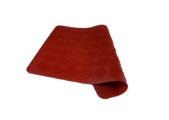 TAPIS SILICONE 48 MACARONS ROUGE