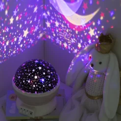 VEILLEUSE A PILE PROJECTEUR ETOILES